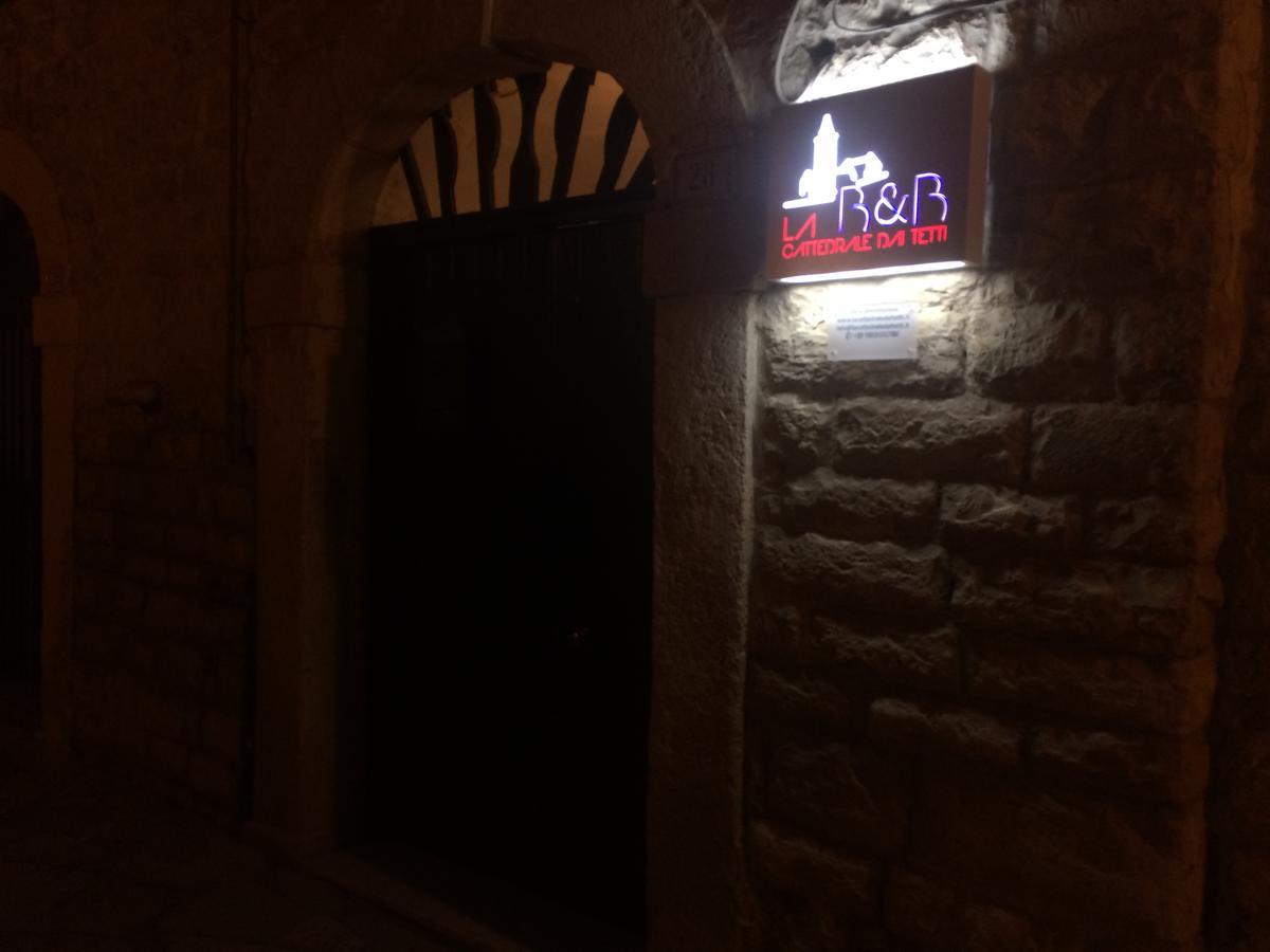 La Cattedrale Dai Tetti Bed & Breakfast Trani Exterior foto